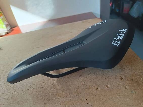 Prodám sedlo Fizik Terra Argo X5 140 mm za 1 000 Kč