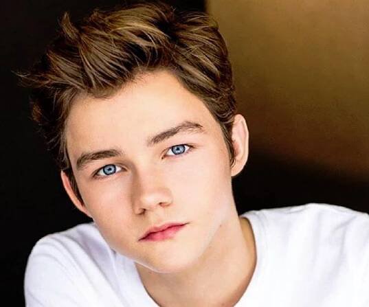 Levi Miller Biography – Facts, Childhood, Family Life of Australian Actor, Model