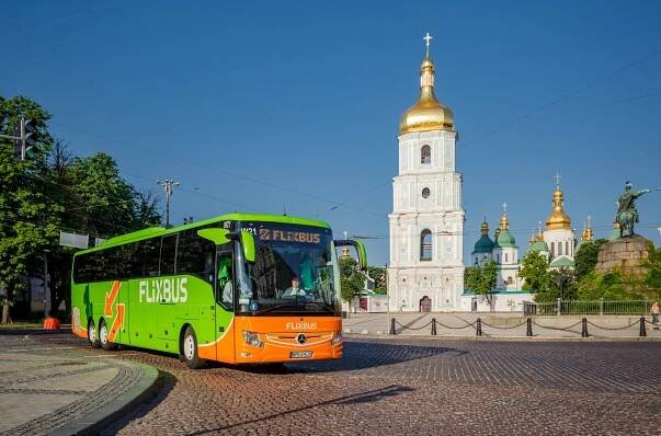Podcast: Standard autobusové dopravy v Česku je hodně na výši, říká tuzemský šéf FlixBusu Prouza