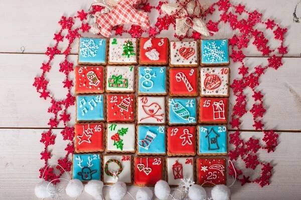 Adventní kalendář, vánoční cukroví — Stock obrázek