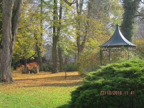 Zámecký park Častolovice + zvěřinec + obora