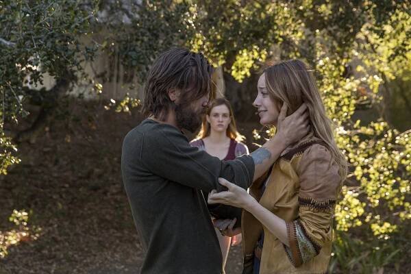 Aquarius - Blackbird - Z filmu - Gethin Anthony, Emma Dumont