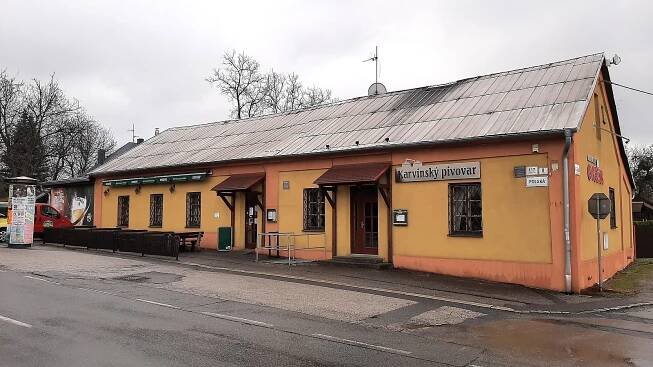 Smažák je stále hitem karvinských restaurací. Chodí na něj místní a často Poláci