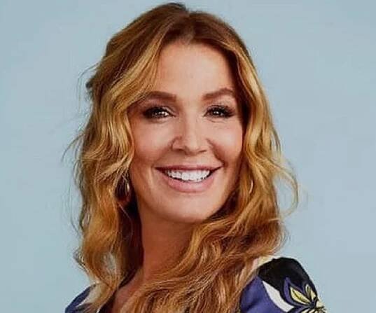 Poppy Montgomery Biography - Facts, Childhood, Family Life & Achievements