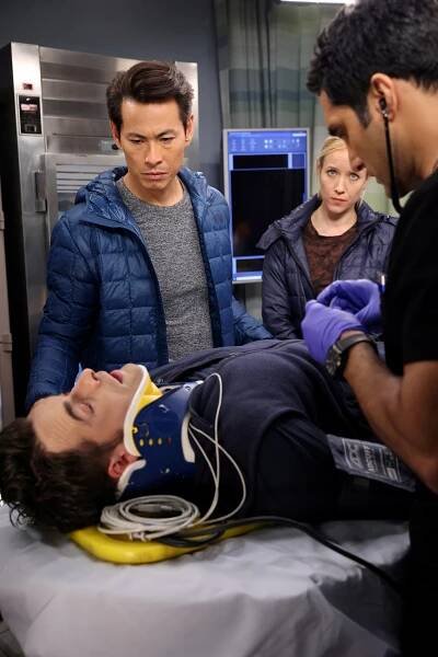 Corey Cott, Ivan Shaw, Jessy Schram, Dominic Rains - Nemocnice Chicago Med - It Is What It Is, Until It Isn't - Z filmu