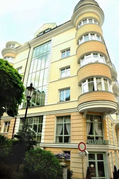 Galerie - KARLSBAD GRANDE MADONNA - Official Site