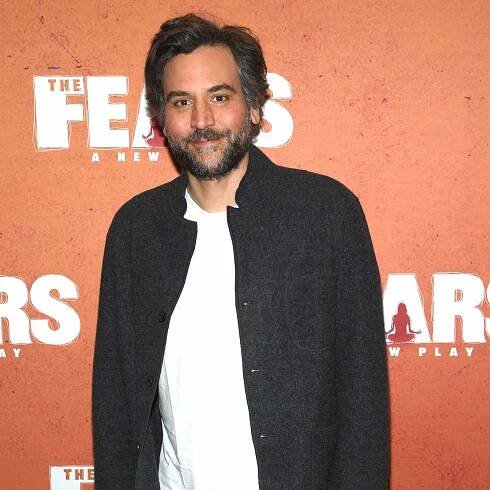A Blizzard Turned “How I Met Your Mother” Star Josh Radnor’s Wedding Into a 174-Person Sleepover