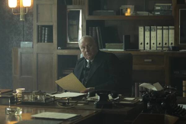 Babylon Berlín - Epizoda 5 (S02E05) (2017) | Galerie - Z epizody | ČSFD.cz