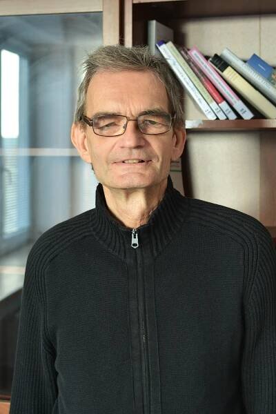 prof. Pavel Barša, Ph.D. | Ústav politologie FF UK