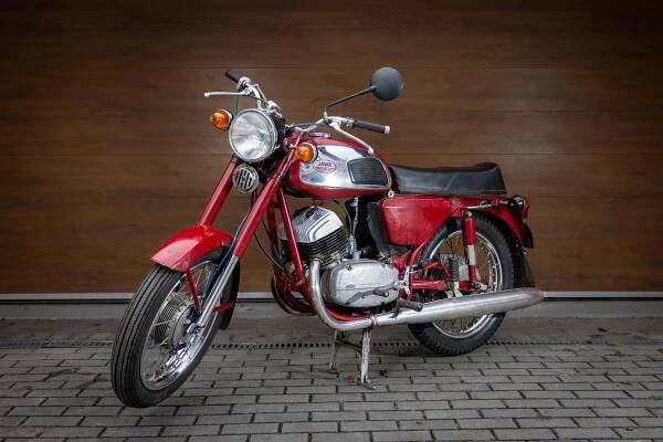 JAWA 350/634 - Auto-moto