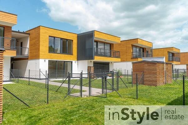 Prodej exkluzivního bytu 3+kk s lodžií a 2 parkovacími místy, Rezidence Nové Jaktáře | Reality.iDNES.cz 