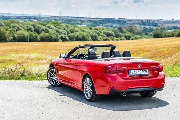 Test BMW 440i Cabrio 2019: Ptačí zpěv podkreslený šestiválcem (+VIDEO) - roadblog.cz