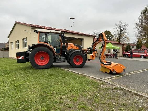 Předání Fendt 210 S Vario Gen3 pro komunální práce