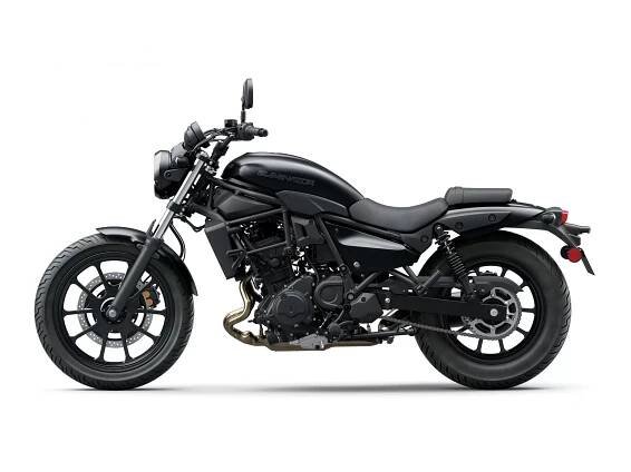 Kawasaki Eliminator 500 černá 2025