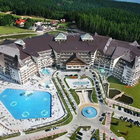 THE 10 BEST Restaurants Near Hotel Golebiewski (Updated 2025)