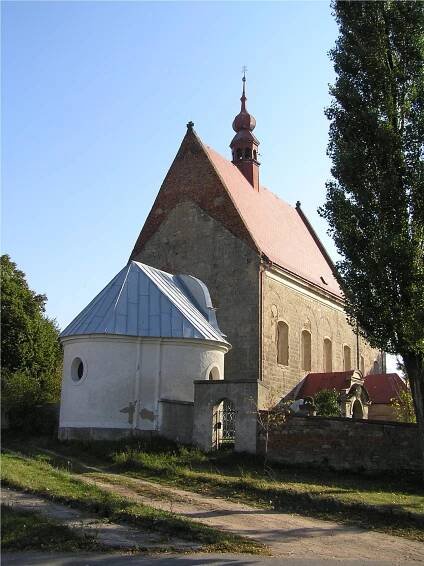 Soubor:Kostel Libčany.jpg – Wikipedie