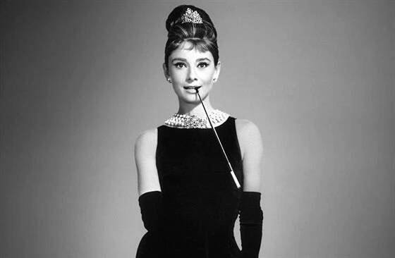 Jak být něžná a dívčí. Inspirujte se nadčasovým stylem Audrey Hepburnové - iDNES.cz