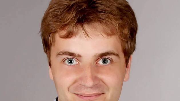 Hanousek splnil slib a urovnal své funkce. Přišel tím o 40 tisíc