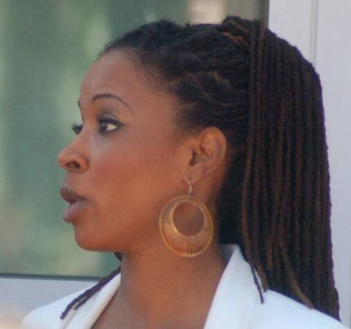 Shanola Hampton - Wikipedia