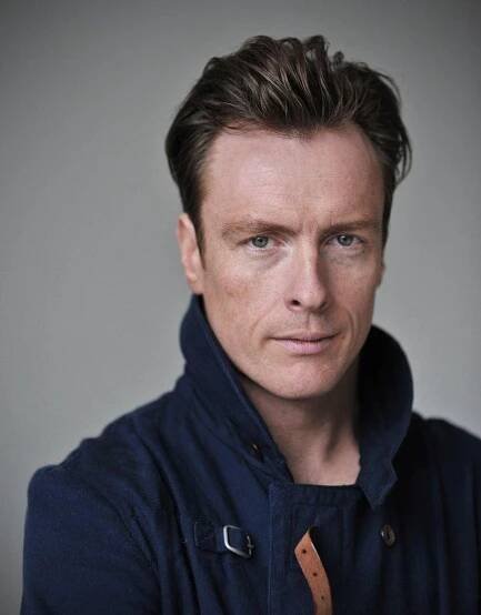 Toby Stephens fotka