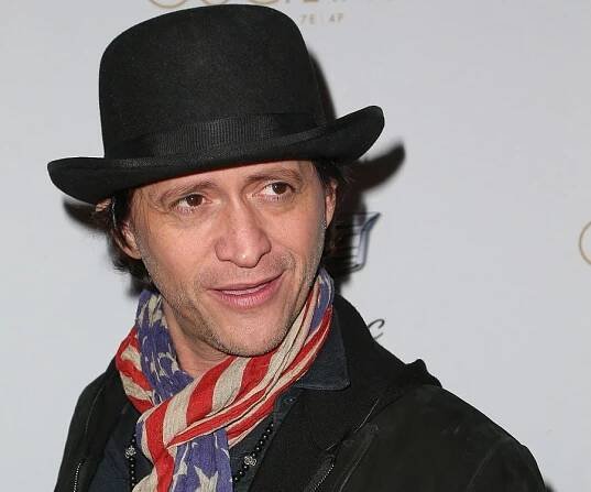 Clifton Collins Jr. Biography - Facts, Childhood, Family Life & Achievements