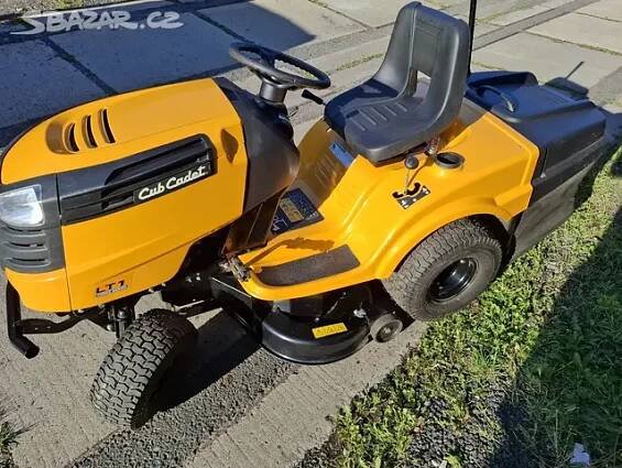 Zahradní traktor Cub Cadet LT1 NR92