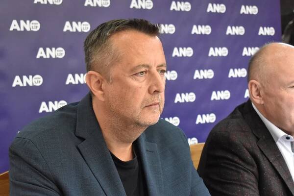 Olomouckému kraji povládne ANO a SPD, hejtmanem bude Okleštěk