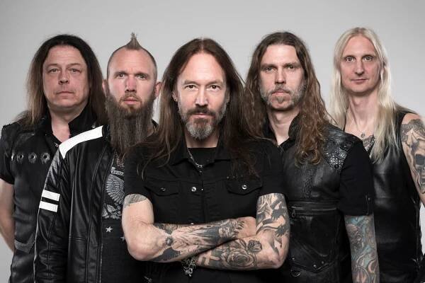 Hammerfall proti celému světu