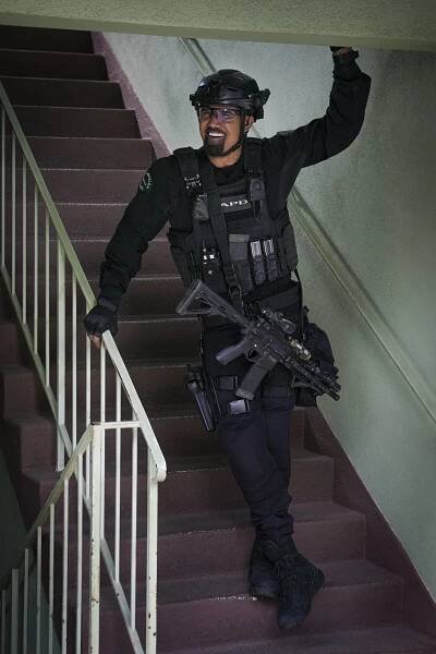 Zbrojnice - Blowback (S06E16) (2023)