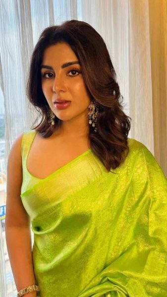 Samyuktha charms in traditional outfits