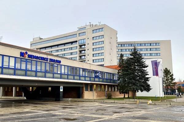 Nemocnice Znojmo přistupuje k celoplošnému zákazu návštěv – Znojemský týden