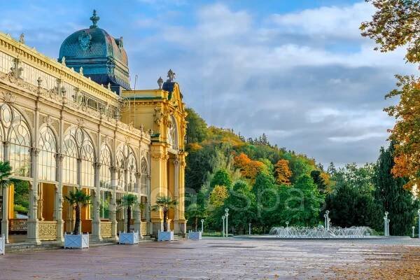 Hlavní kolonáda (Kolonáda Maxima Gorkého) – Mariánské Lázně | GreatSpas.eu