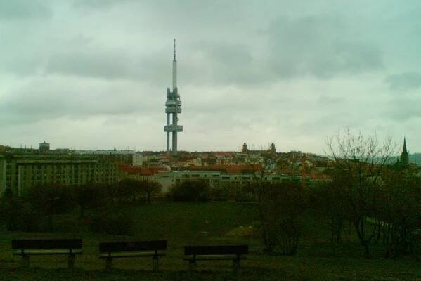 Žižkov z vrchu Svatého Kříže