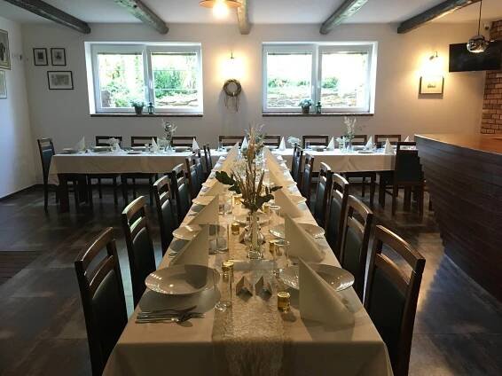 Penzion Nad Hájkem | Ubytování v apartmánech, Bezbariérová restaurace - Náměšť nad Oslavou, Brno