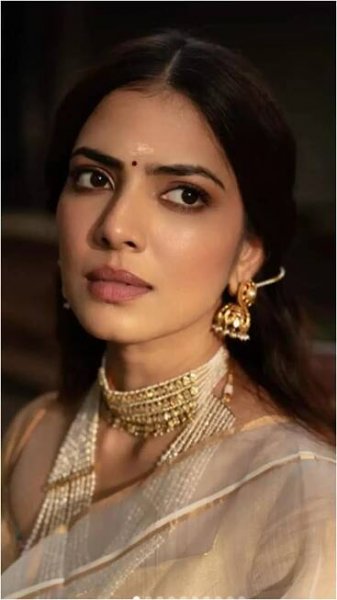 Malavika Mohanan glows in Onam elegance