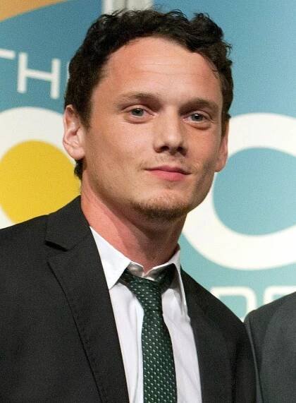 Soubor:Anton Yelchin, 2011.jpg – Wikipedie
