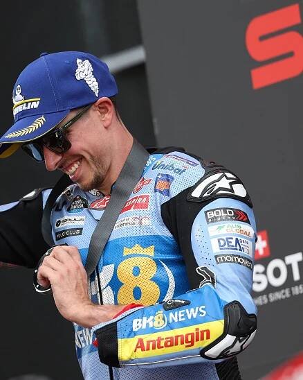 Alex Marquez breaks lap record to clinch pole at Catalan Grand Prix