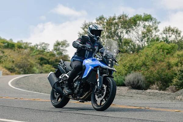 V-STROM 800 | PRODUCTS | SUZUKI MOTORCYCLE GLOBAL SALON | MOTORCYCLE | Global Suzuki
