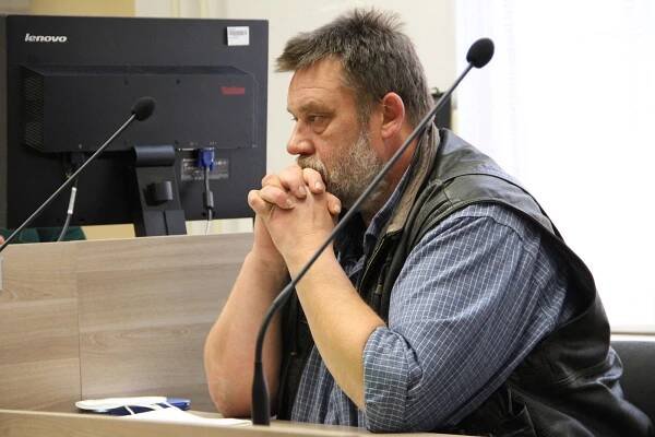 Farmáře dál soudí za trápení zvířat u Hustopečí. U soudu svědčil veterinář
