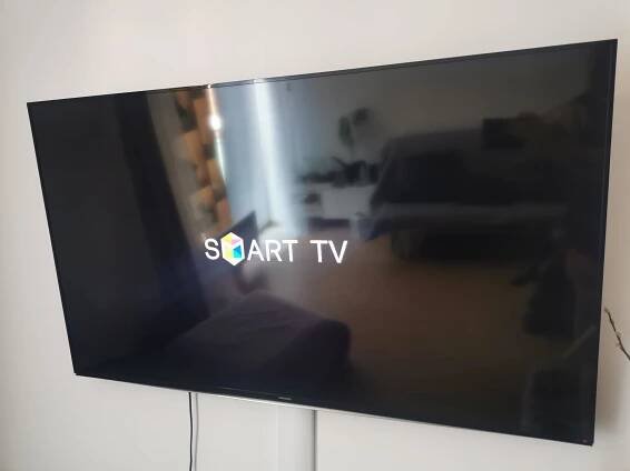 SAMSUNG UE55J6272 (ČERNÁ)