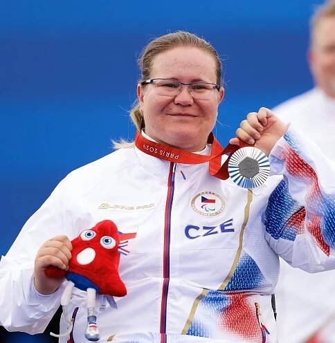 Lukostřelkyně Šárka Pultar Musilová z Trutnova obhájila paralympijské stříbro