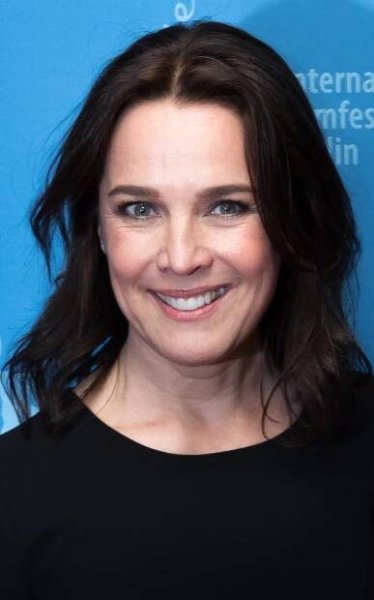 Désirée Nosbusch - Wikipedia