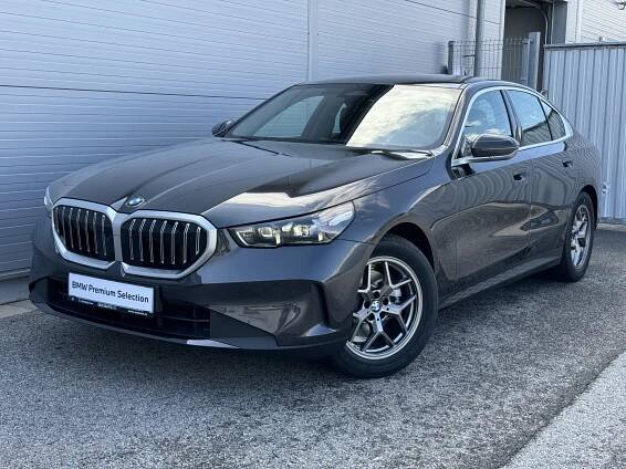 BMW Řada 5 520d xDrive Sedan