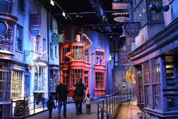 Warner Bros. Studio Tour London - The Making of Harry Potter (Including Return Transport)