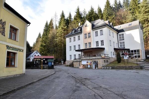 Výlet do skalního města v Adršpašsko-teplických skalách