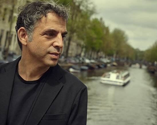 Poviedka mesiaca: Etgar Keret - A. Iba vďaka smrti spoznáš svoju pravú totožnosť