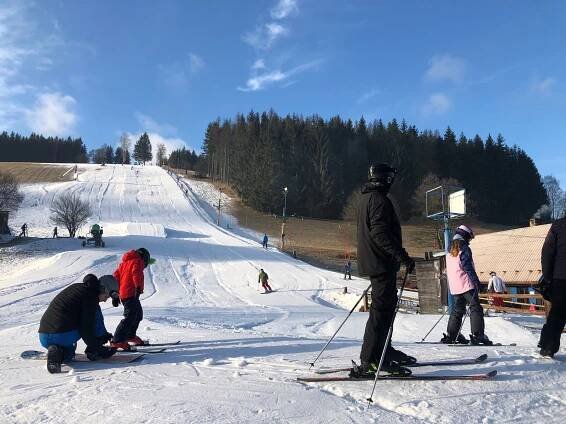 Lyžaři se vrátili na Čeřínek. V provozu je na Vysočině devět sjezdovek
