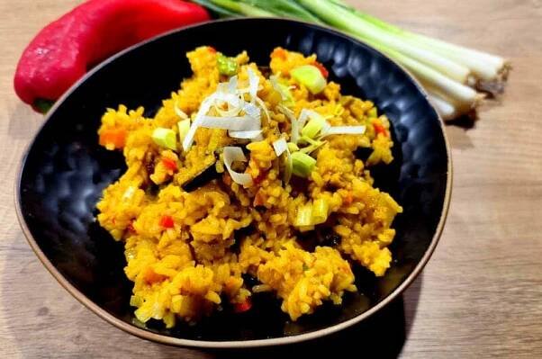 Indická smažená rýže biriyani