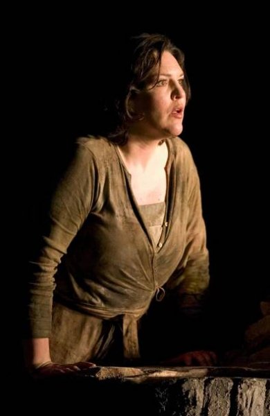 Adrianne Pieczonka as Sieglinde at the Canadian Opera Company. Photo by Michael Cooper.