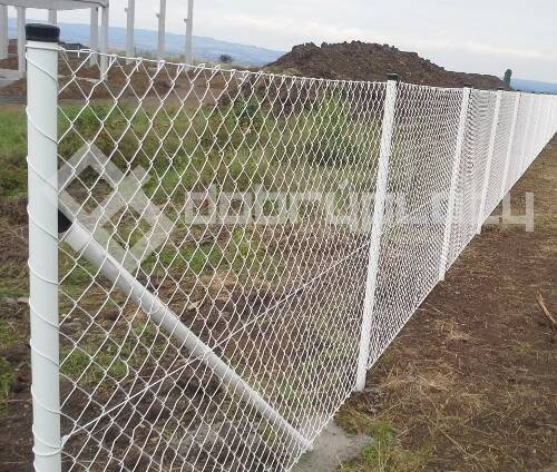 Stavba plotu pletivo bez zapleteného napínacího drátu